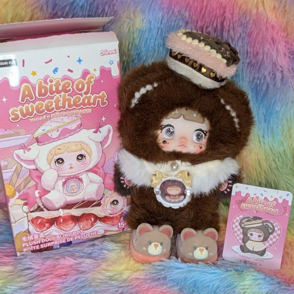 Nommi A Bite of Sweetheart Mellow Cocoa with Baby Three Flocked Bear Shoes